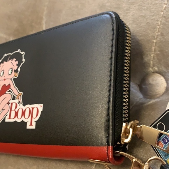 Betty Boop black and white wallet wristlet, new - Picture 3 of 9